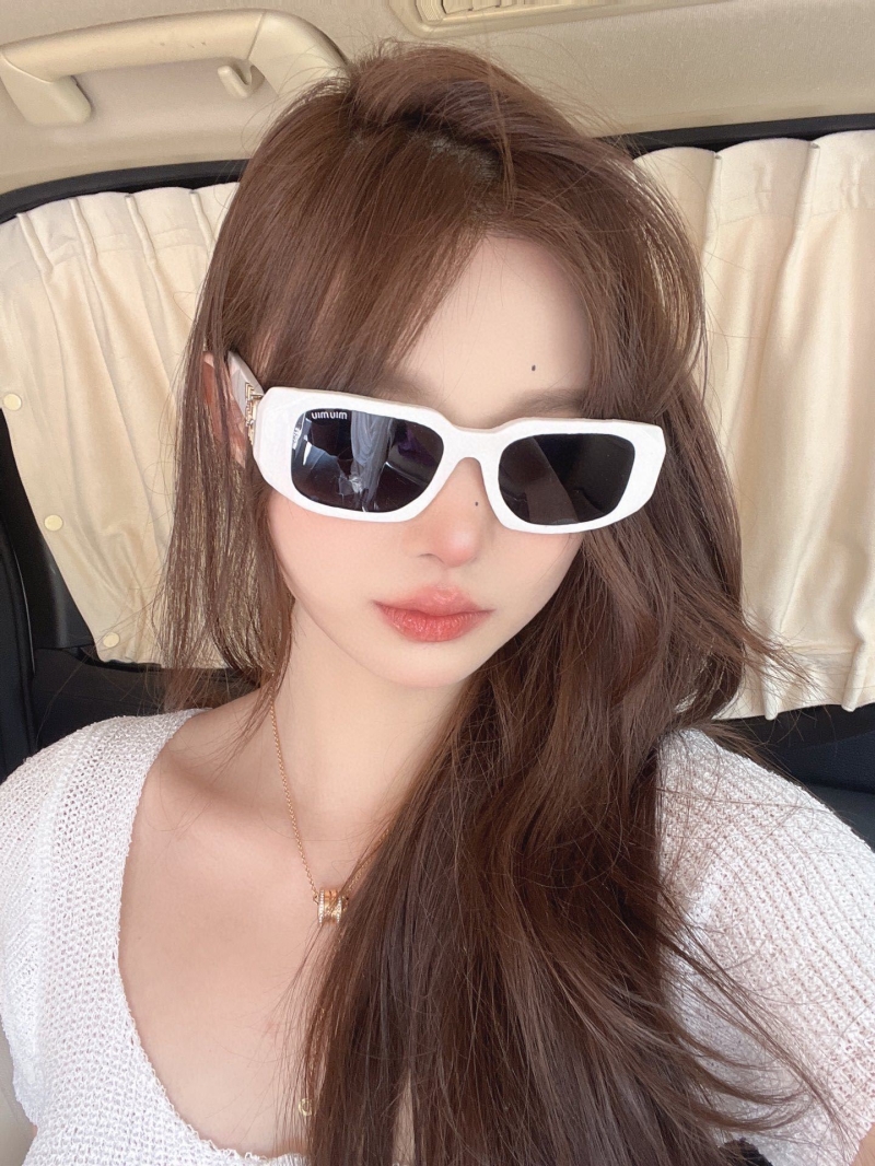 Miu miu Sunglasses